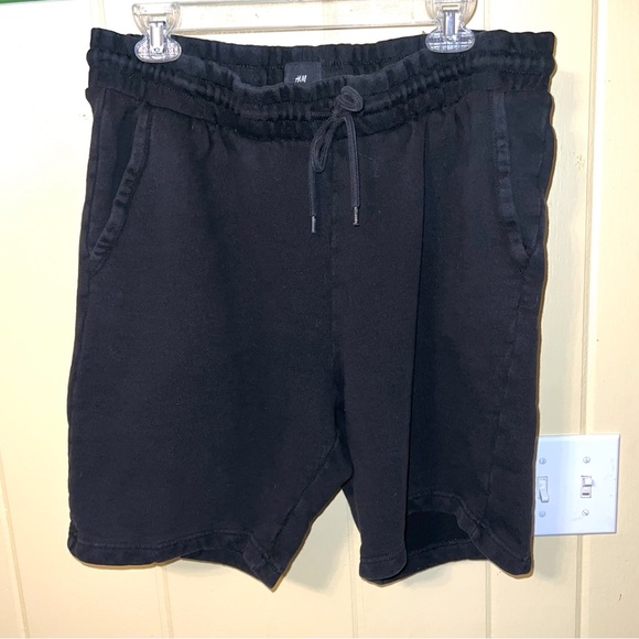 H&M Black Drawstring Cotton Shorts Size XL - Picture 5 of 13